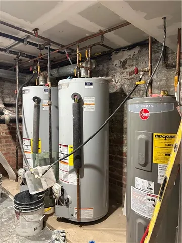 a view of utility room