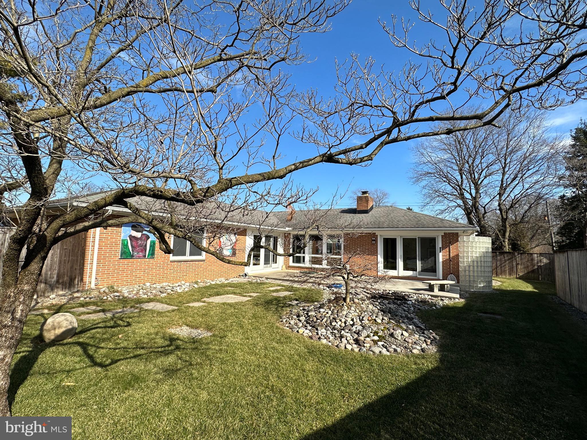 886 Hornig Road Lancaster, PA 17601 - Photo 4 of 59 Gallery Image 4