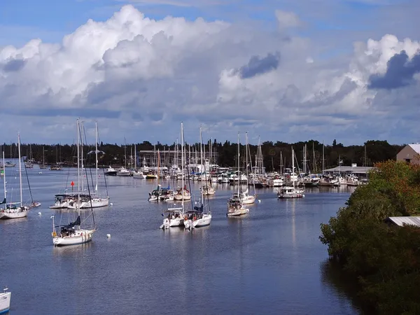 $8,500 | 641 Bougainvillea Lane, Vero Beach, FL 32963