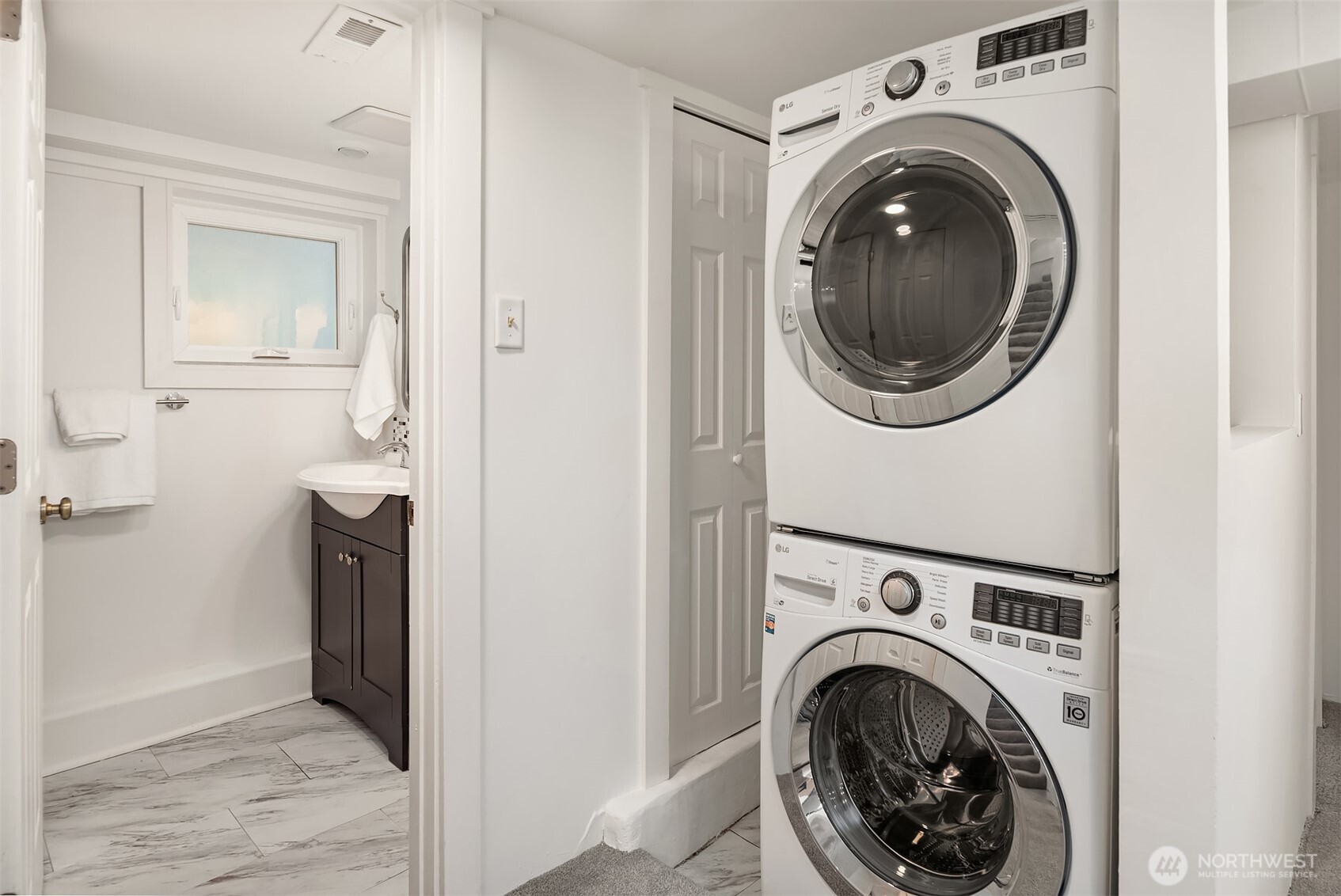 5017 35th Avenue Southwest Seattle, WA 98126 - Photo 22 of 29