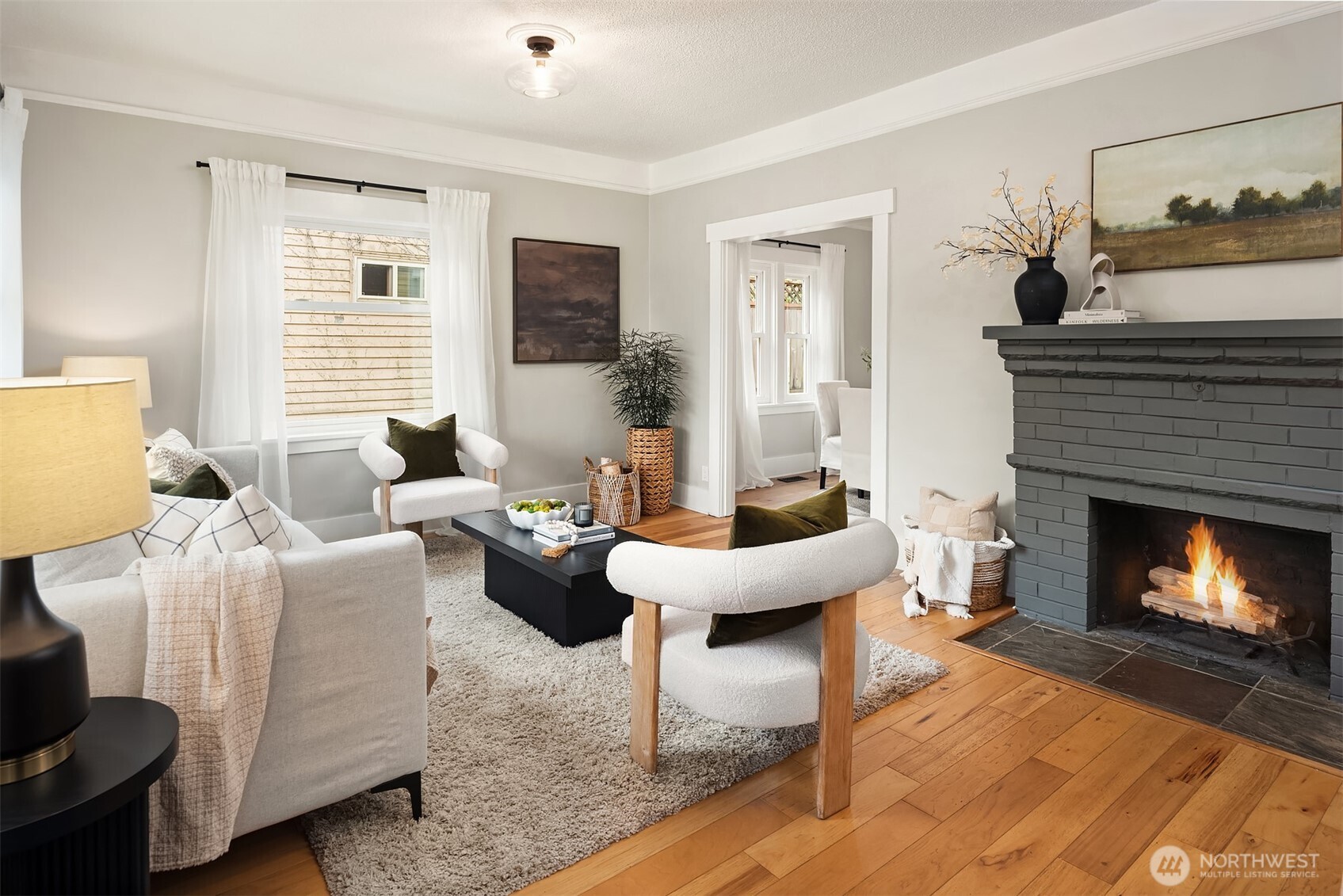 5017 35th Avenue Southwest Seattle, WA 98126 - Photo 4 of 29