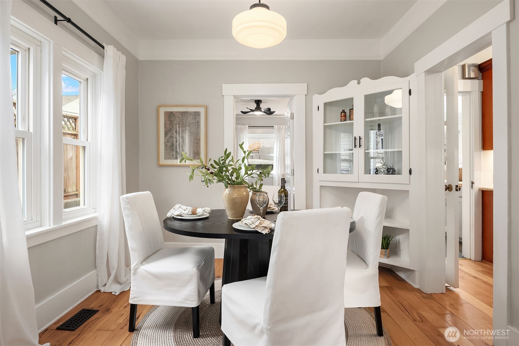 5017 35th Avenue Southwest Seattle, WA 98126 - Photo 6 of 29