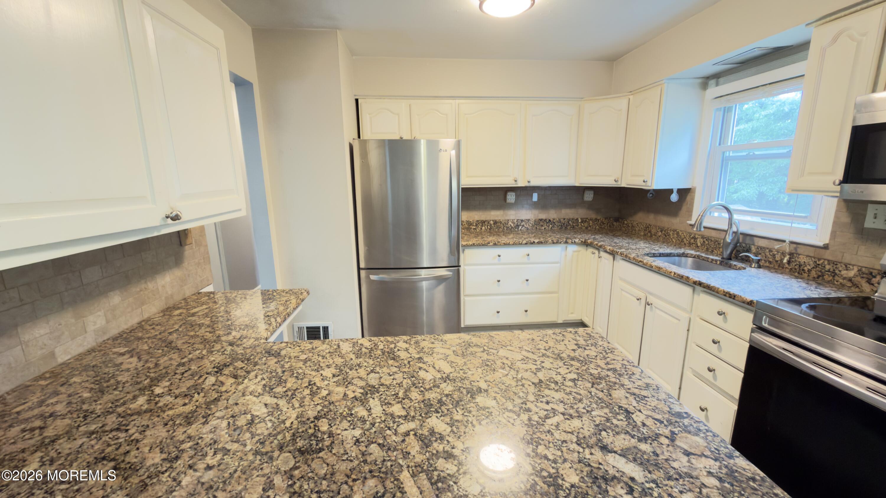 11 Maple Street Jackson, NJ 08527 - Photo 9 of 33 Kitchen