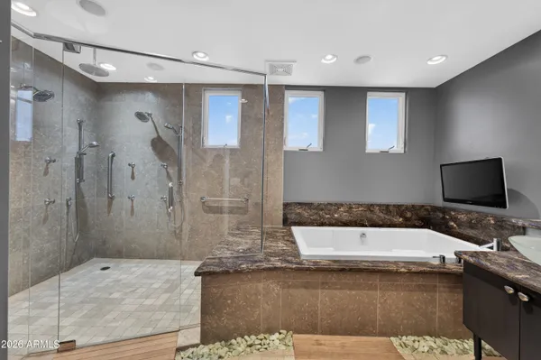 $1,100,000 | 18258 North 15th Place, Phoenix, AZ 85022