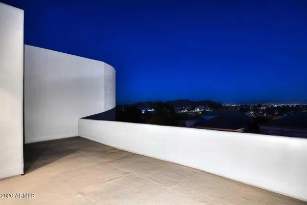 $1,100,000 | 18258 North 15th Place, Phoenix, AZ 85022
