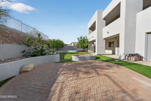 $1,100,000 | 18258 North 15th Place, Phoenix, AZ 85022
