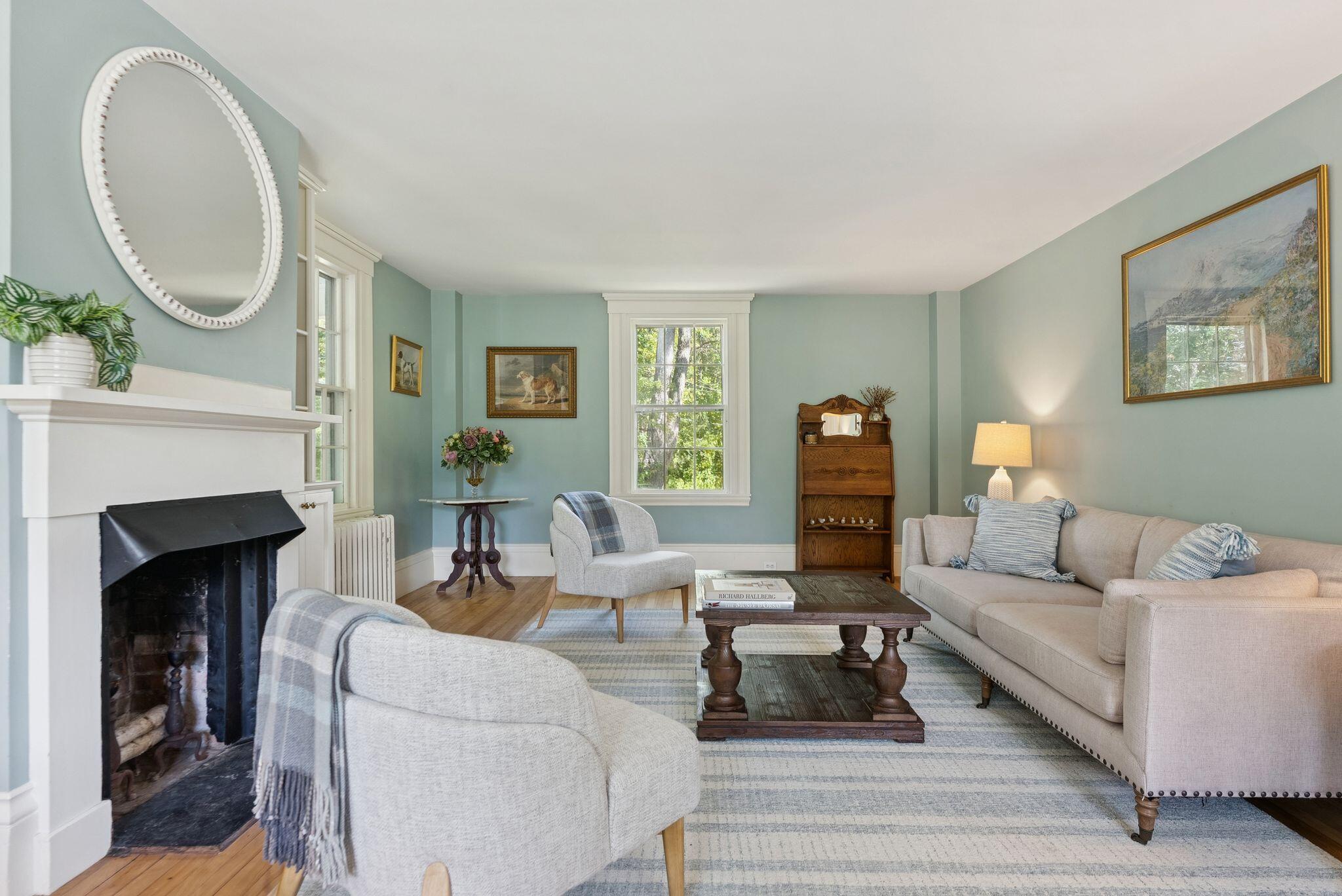 161 Gilman Road Yarmouth, ME 04096 - Photo 26 of 72 Living room