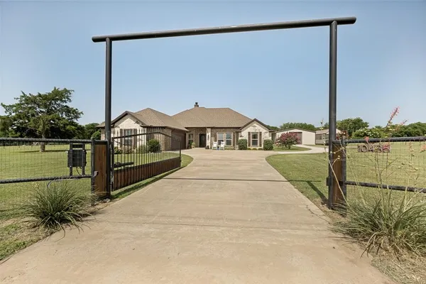 $675,000 | 10485 Indian Trail, Sanger, TX 76266