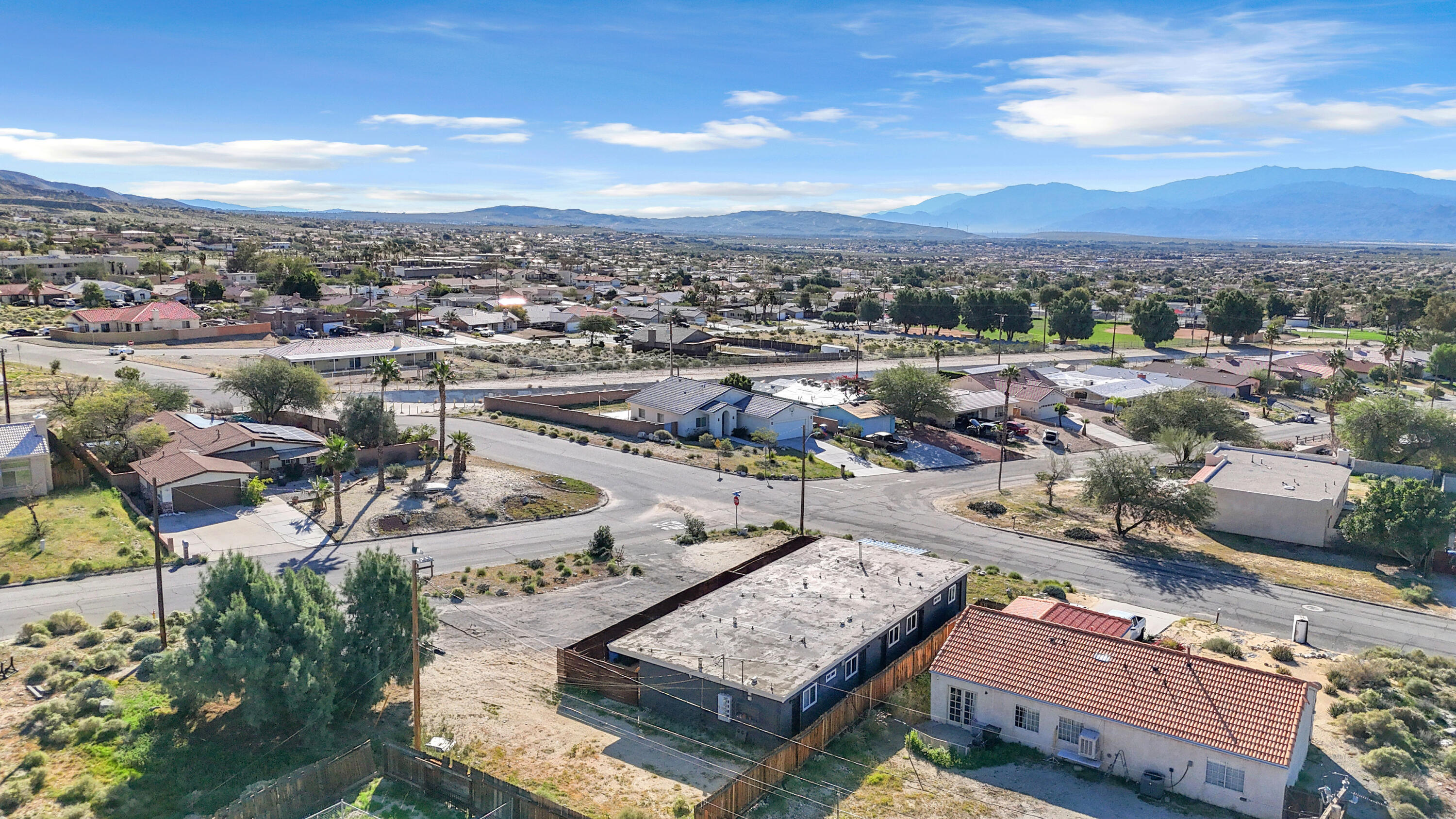 10485 Santa Cruz Road Desert Hot Springs, CA 92240 - Photo 12 of 27 PhotoJan302026,94454AM