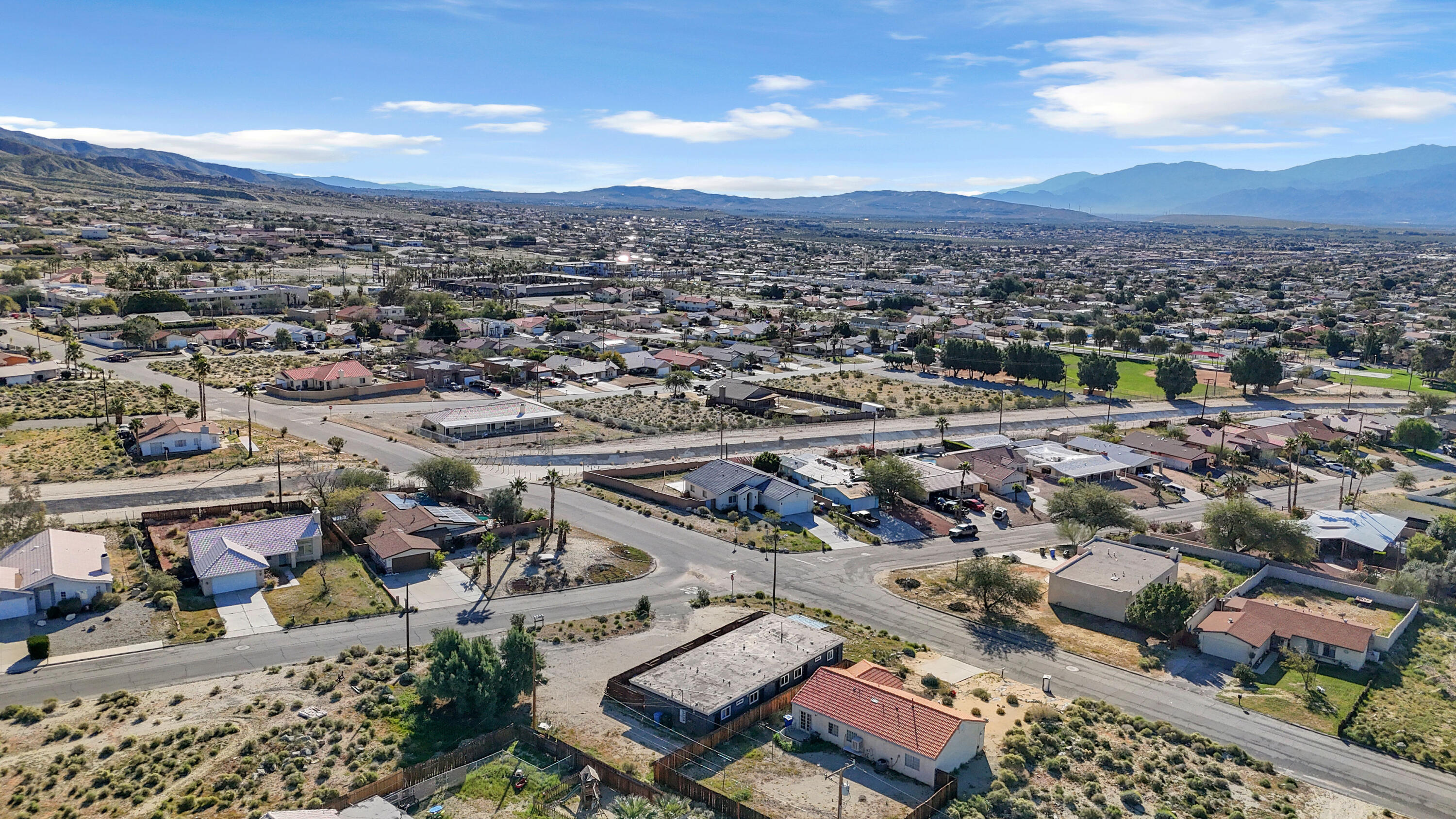 10485 Santa Cruz Road Desert Hot Springs, CA 92240 - Photo 13 of 27 PhotoJan302026,94506AM