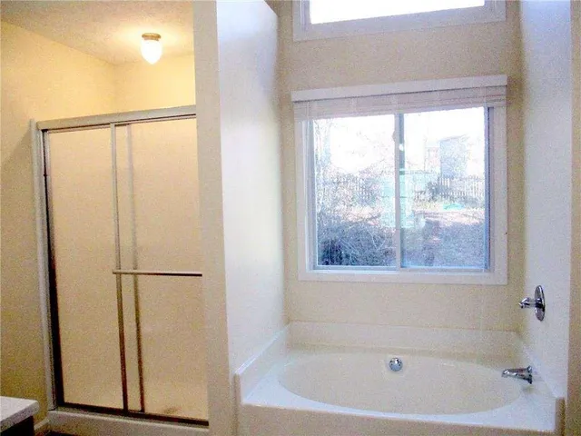 $2,300 | 3040 Oak Meadow Drive, Snellville, GA 30078