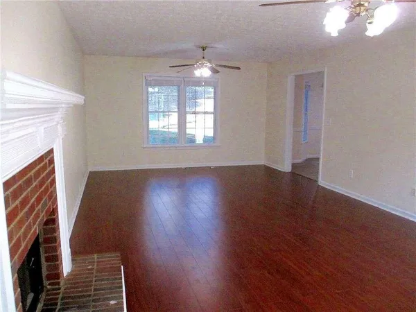 $2,200 | 3040 Oak Meadow Drive, Snellville, GA 30078