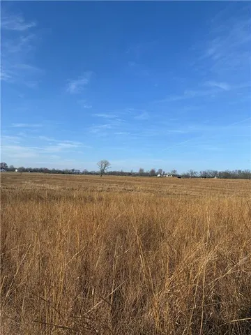 $305,000 | Spring Holler Road, Easton, MO 64443