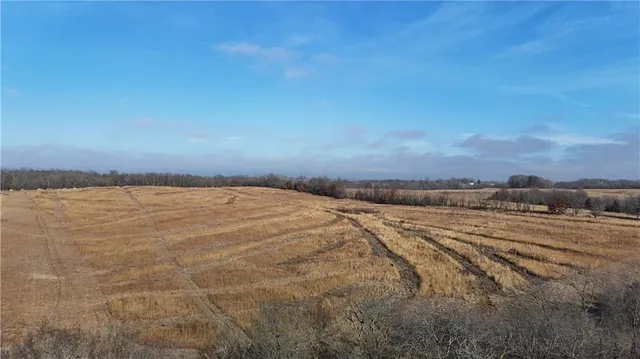 $305,000 | Spring Holler Road, Easton, MO 64443