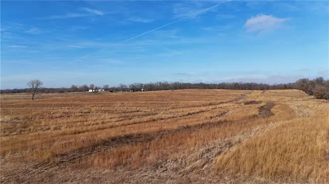 $305,000 | Spring Holler Road, Easton, MO 64443