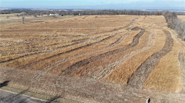 $305,000 | Spring Holler Road, Easton, MO 64443