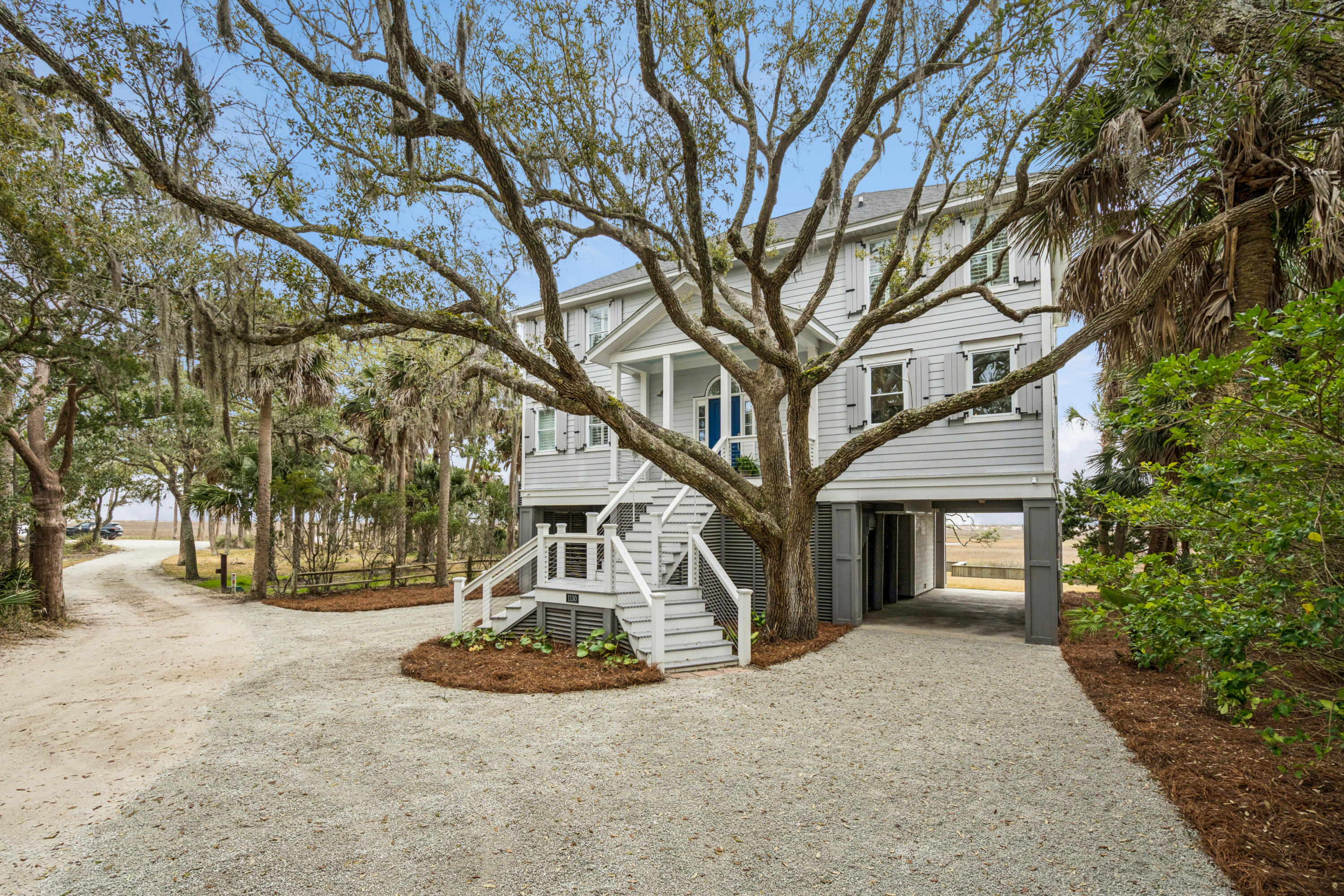 1130 Hammocks Way Edisto Island, SC 29438 - Photo 5 of 67 1130HammocksWay-KeenEyeMarketing-006