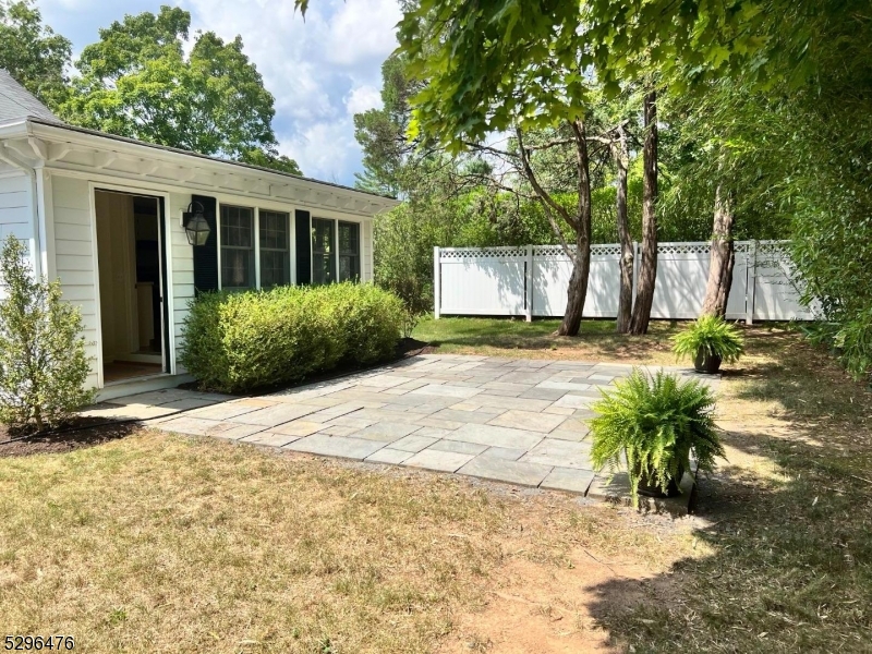 1531 Larger Cross Road, Unit 6 Bedminster, NJ 07931 - Photo 11 of 15