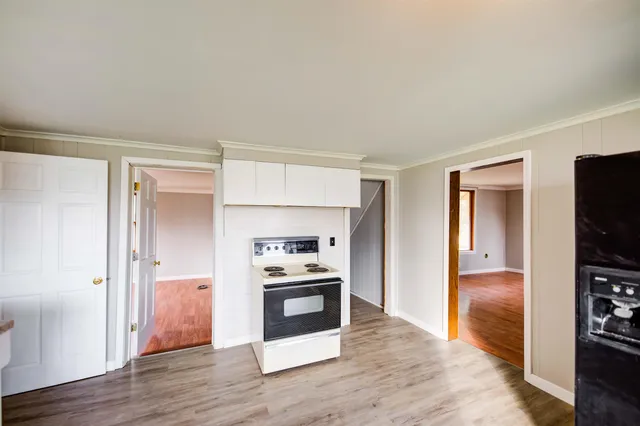 $184,900 | 609 West 4th Avenue, Oshkosh, WI 54902