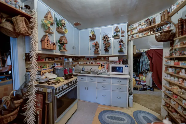 $184,900 | 609 West 4th Avenue, Oshkosh, WI 54902