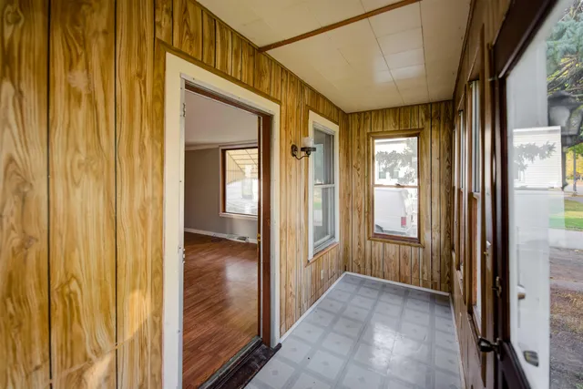 $184,900 | 609 West 4th Avenue, Oshkosh, WI 54902