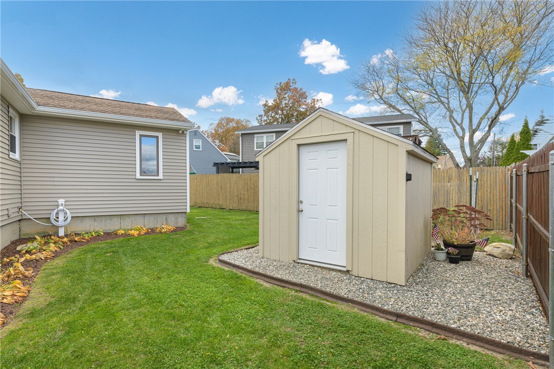 21 Geranium Circle Cranston, RI 02920 - Photo 30 of 38