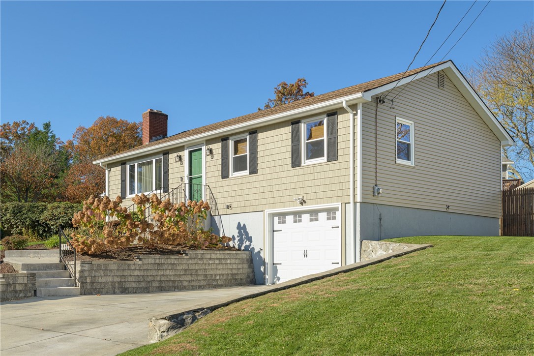 21 Geranium Circle Cranston, RI 02920 - Photo 37 of 38