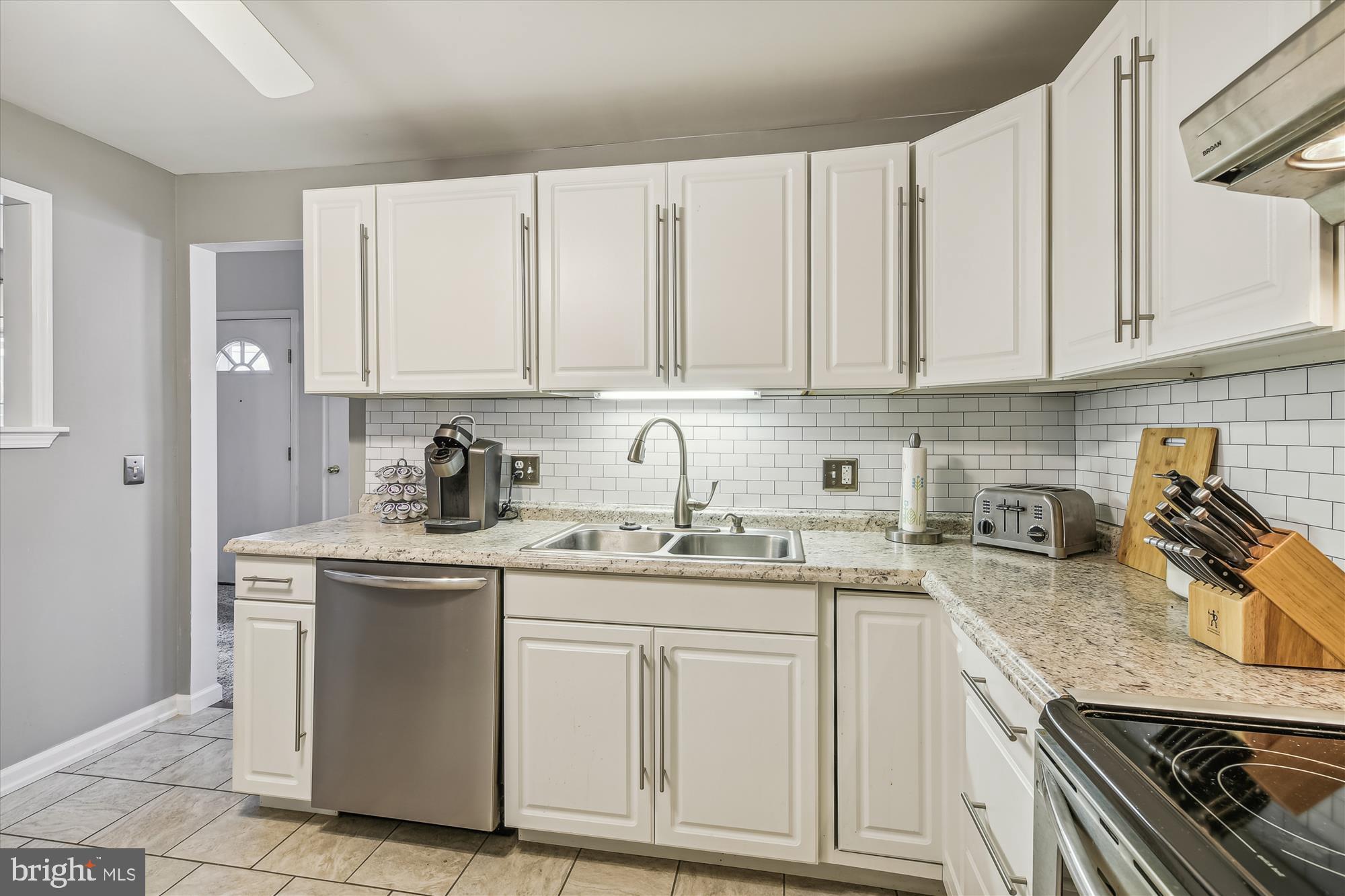 814 Lynvue Road Linthicum Heights, MD 21090 - Photo 27 of 35 Gallery Image 27