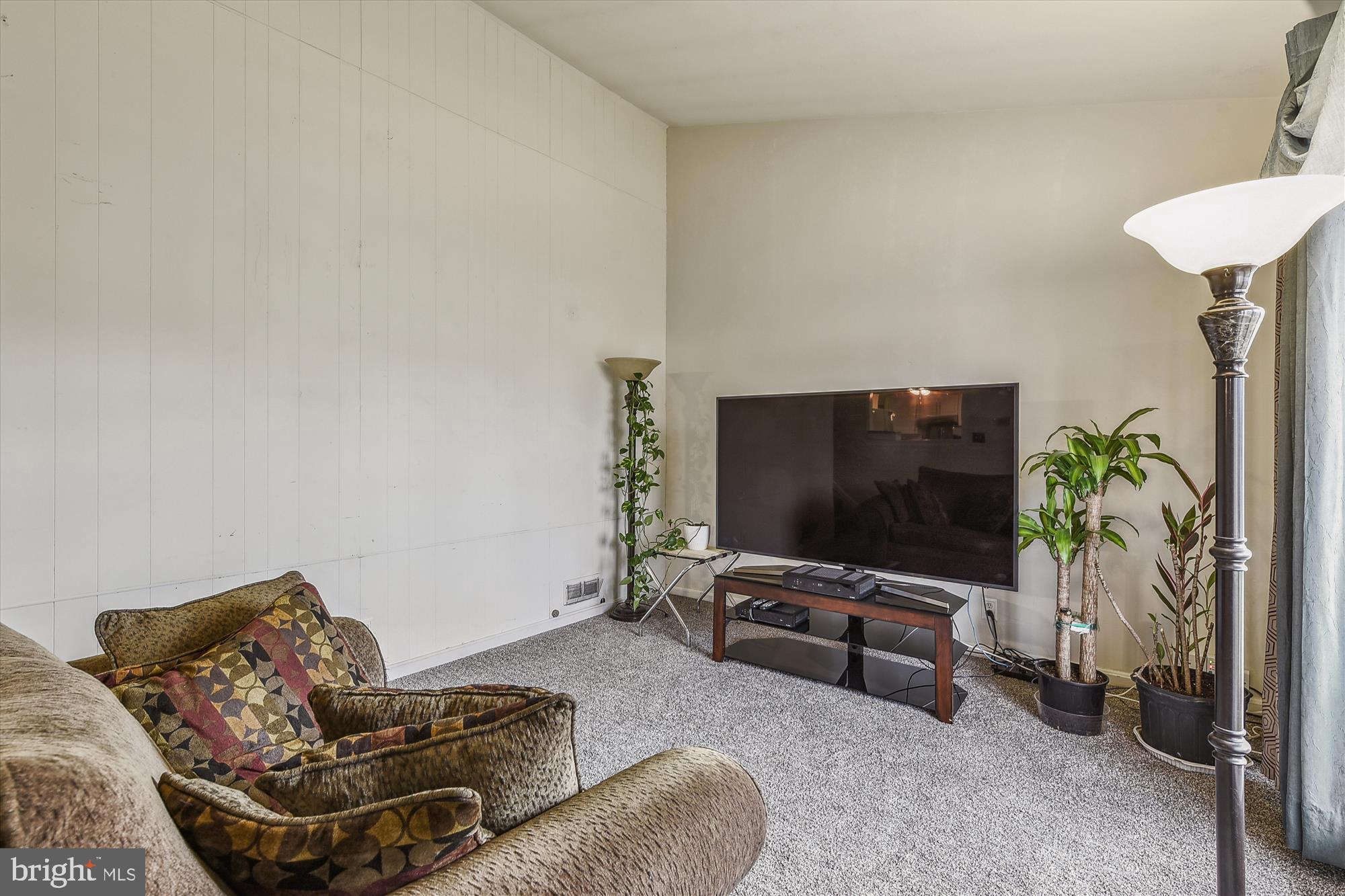 814 Lynvue Road Linthicum Heights, MD 21090 - Photo 29 of 35 Gallery Image 29