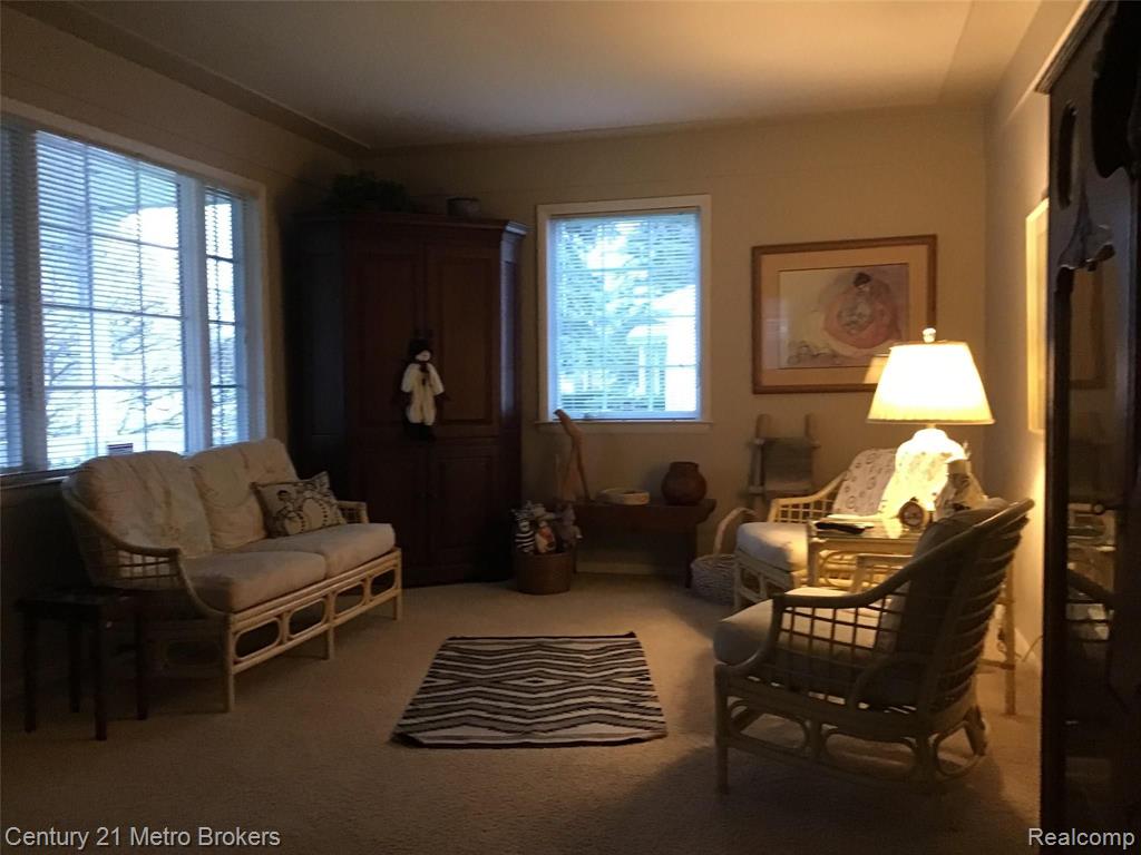 2402 Utley Road Flint, MI 48532 - Photo 8 of 40