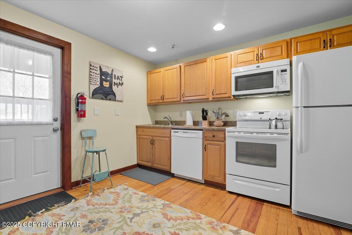 221 Upper Swiftwater Road Mount Pocono, PA 18344 - Photo 17 of 86 17-025_DSC_9544