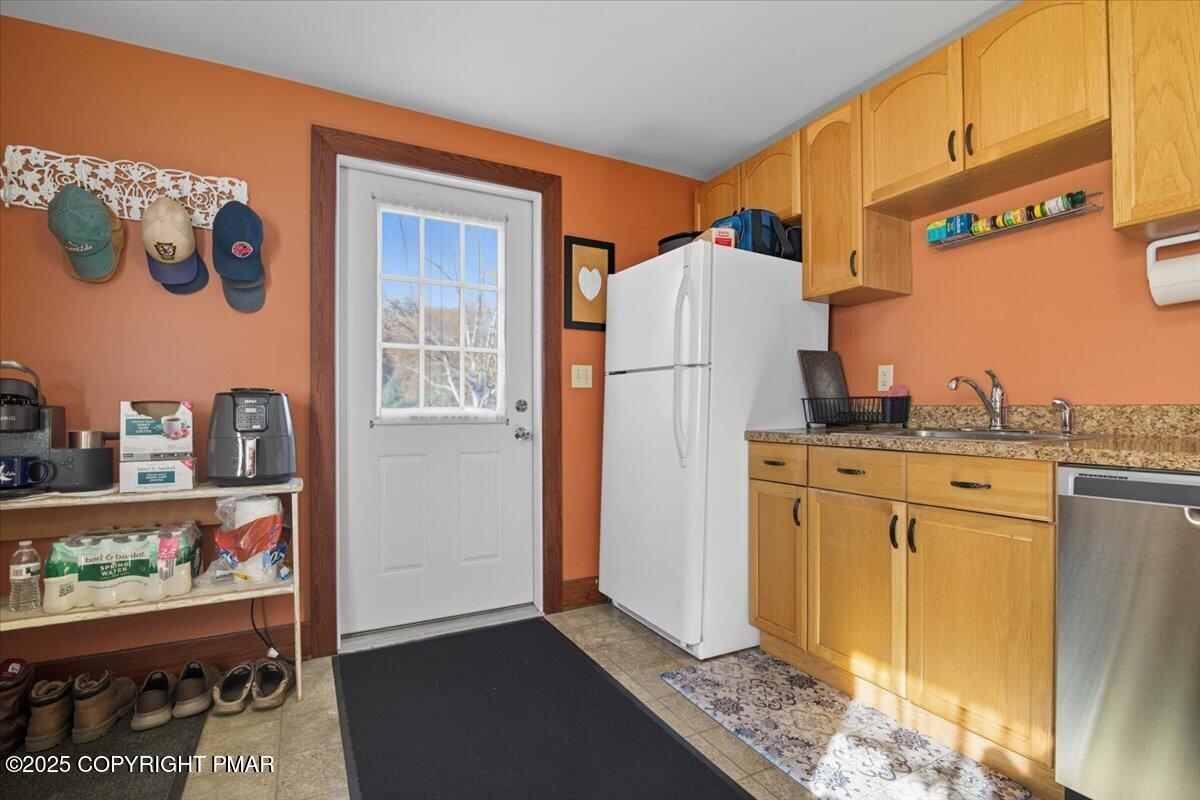 221 Upper Swiftwater Road Mount Pocono, PA 18344 - Photo 38 of 86 40-063_DSC_9646