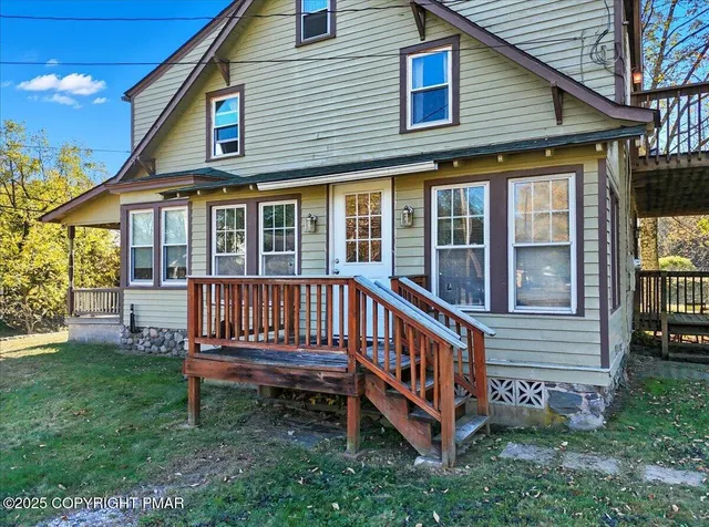 $575,000 | 221 Upper Swiftwater Road, Mount Pocono, PA 18344