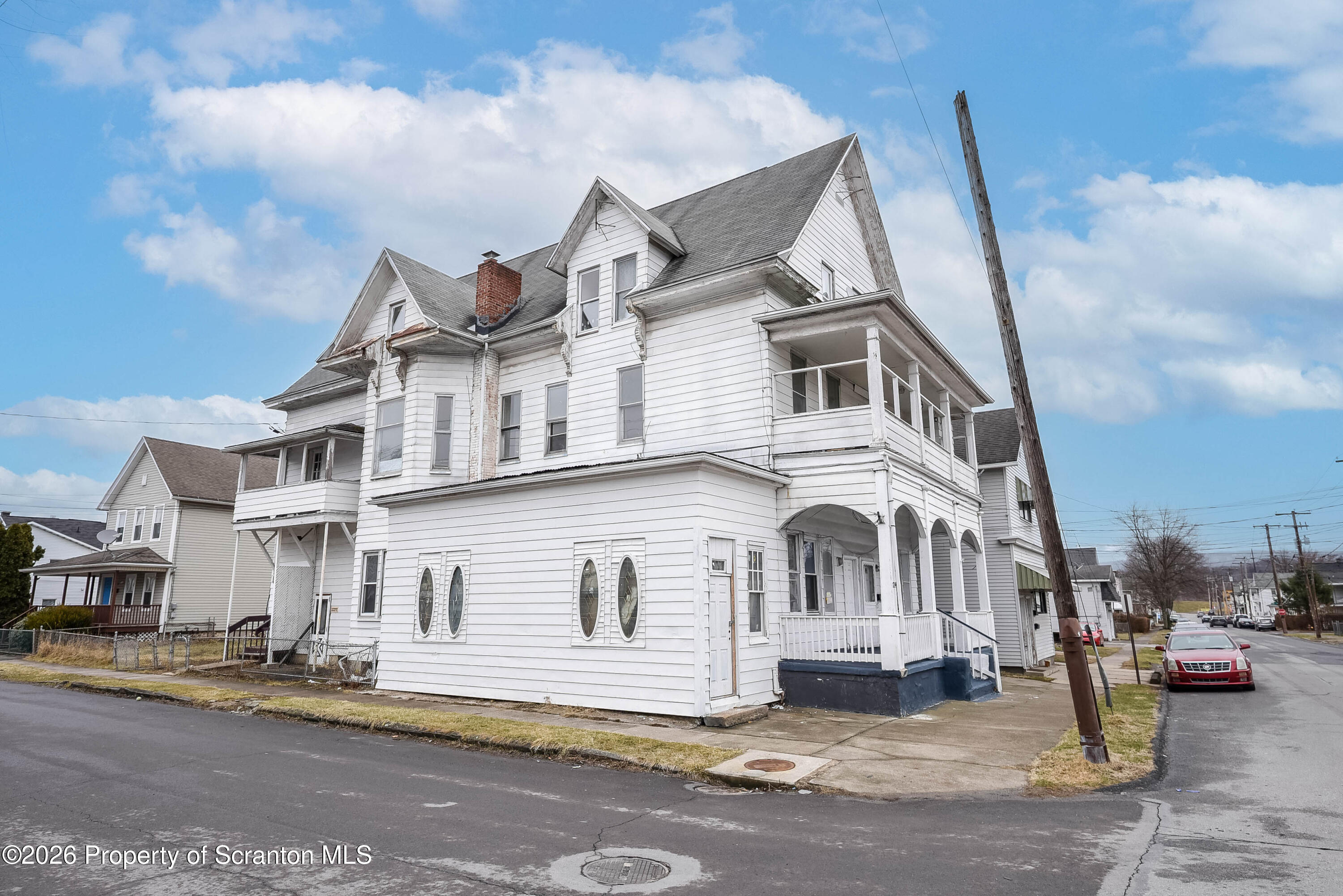 724 Court Street Scranton, PA 18508 - Photo 2 of 130 _DSC7055a