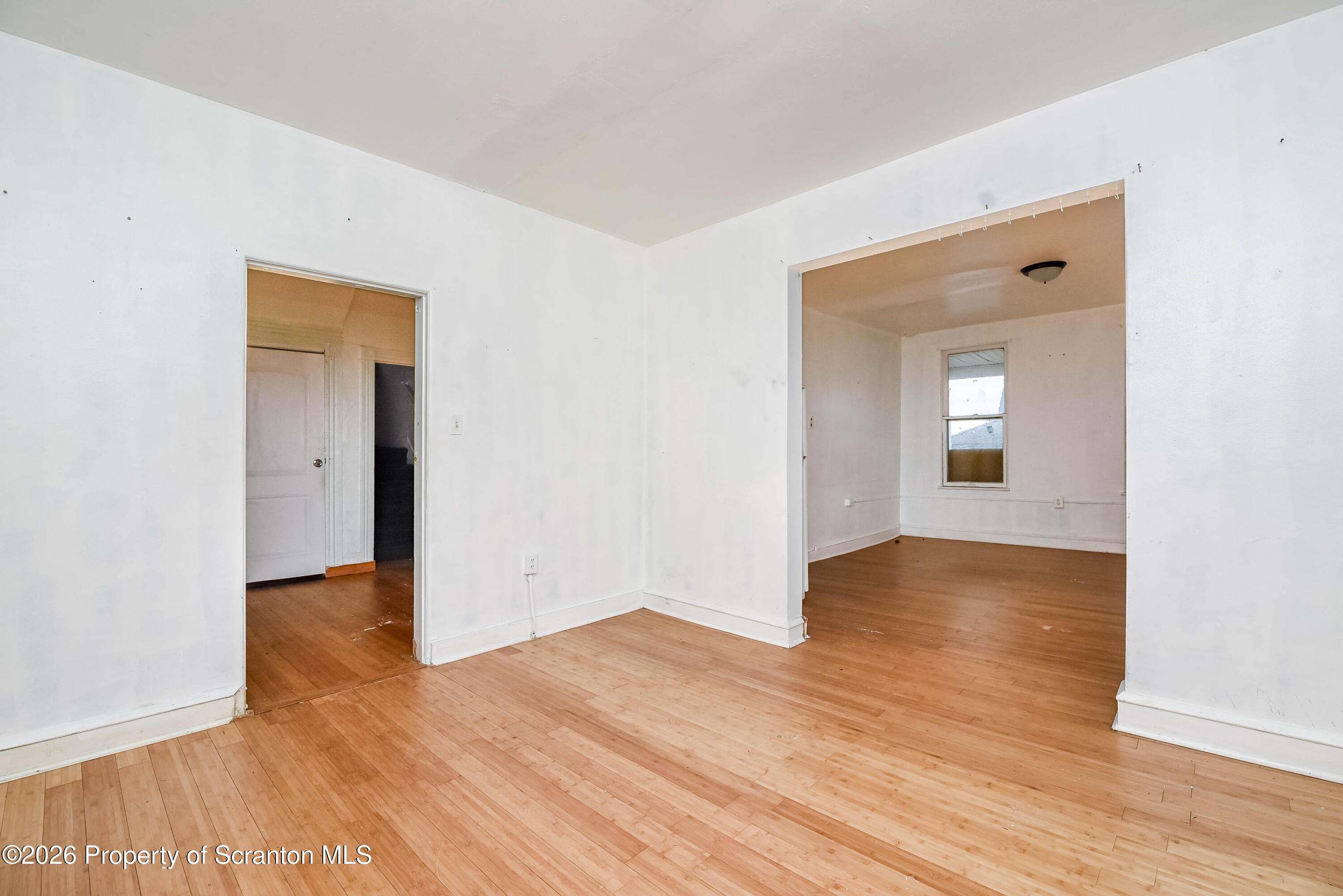 724 Court Street Scranton, PA 18508 - Photo 9 of 130 _DSC7208