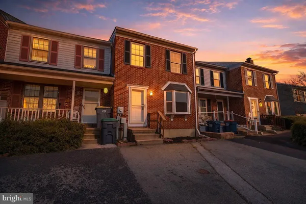 $295,000 | 27 Mactavish Court, New Castle, DE 19720
