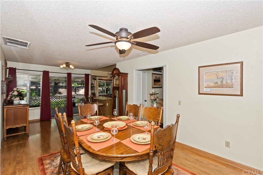 14055 Cam Del Oro Riverside, CA 92508 - Photo 14 of 32 Gallery Image 14