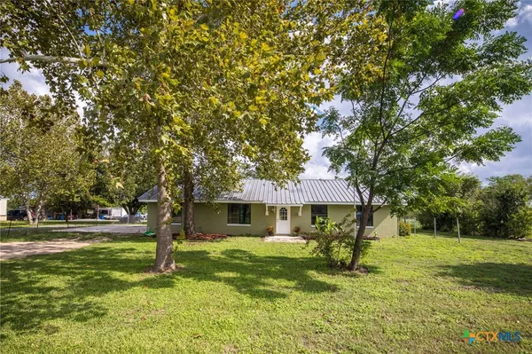 $1,600 | 803 Happy Haven Road, McQueeney, TX 78123