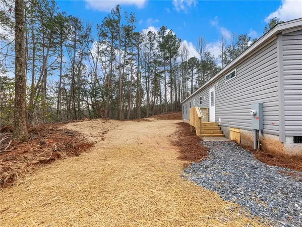 $289,900 | 7668 Pea Ridge Road, Lula, GA 30554