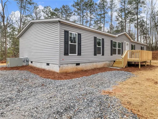 $289,900 | 7668 Pea Ridge Road, Lula, GA 30554