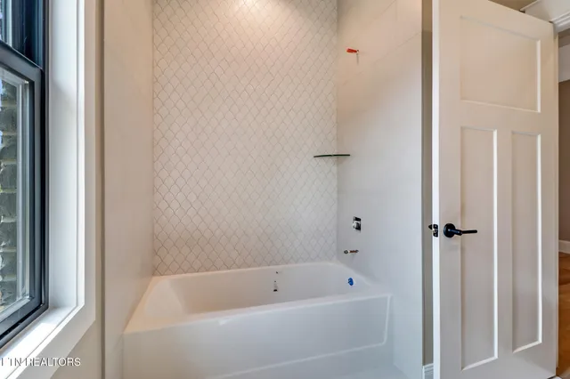 $825,000 | 5843 Dunbar Road, Crossville, TN 38572