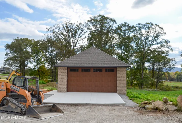 $825,000 | 5843 Dunbar Road, Crossville, TN 38572