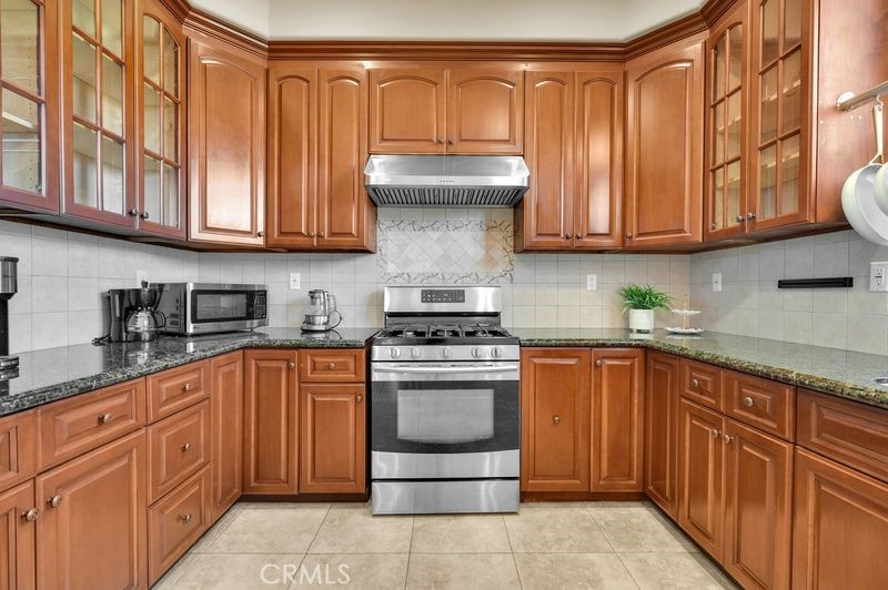 315 West Ralph Street, Unit B San Gabriel, CA 91776 - Photo 5 of 19