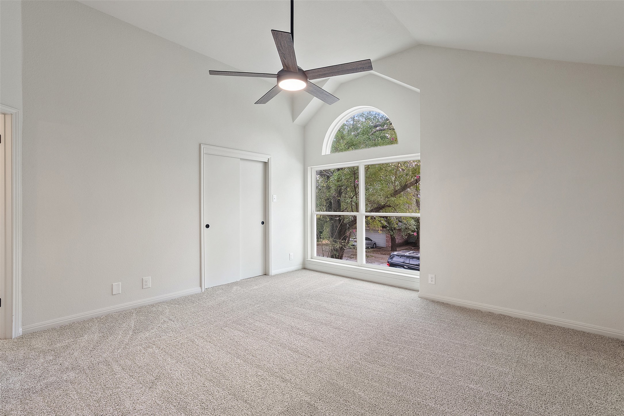 4700 Castleman Drive Austin, TX 78725 - Photo 8 of 13