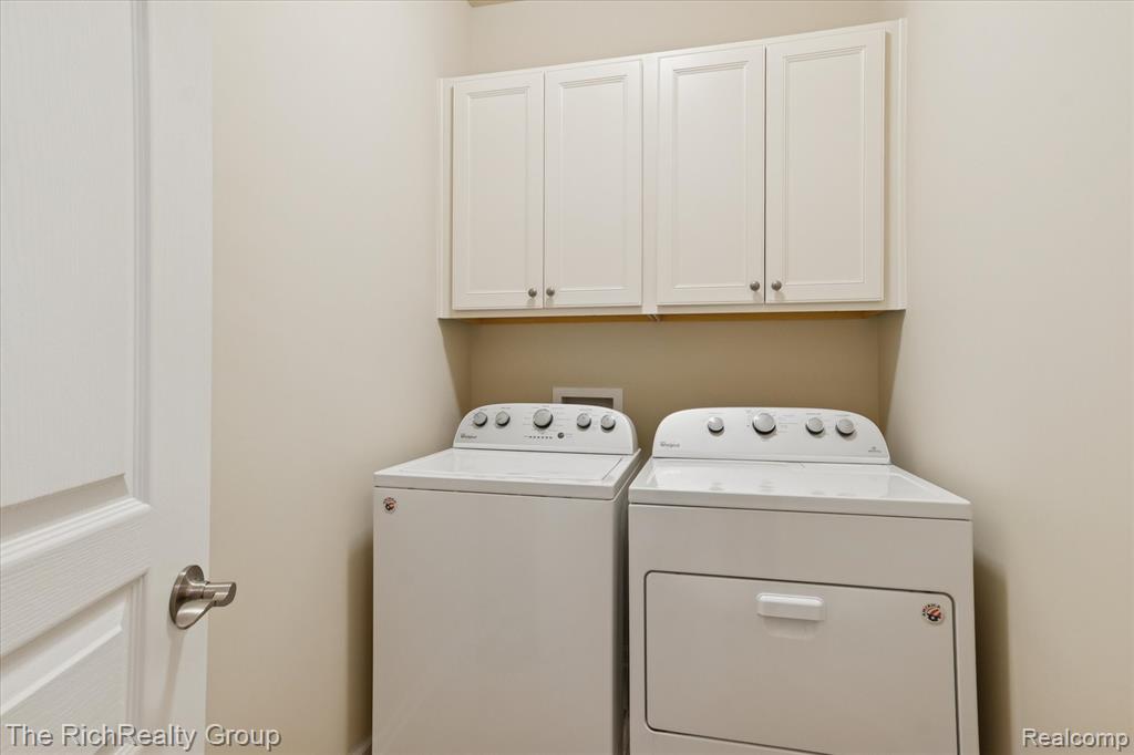 49534 Mapleton Canton, MI 48188 - Photo 33 of 37 Gallery Image 33
