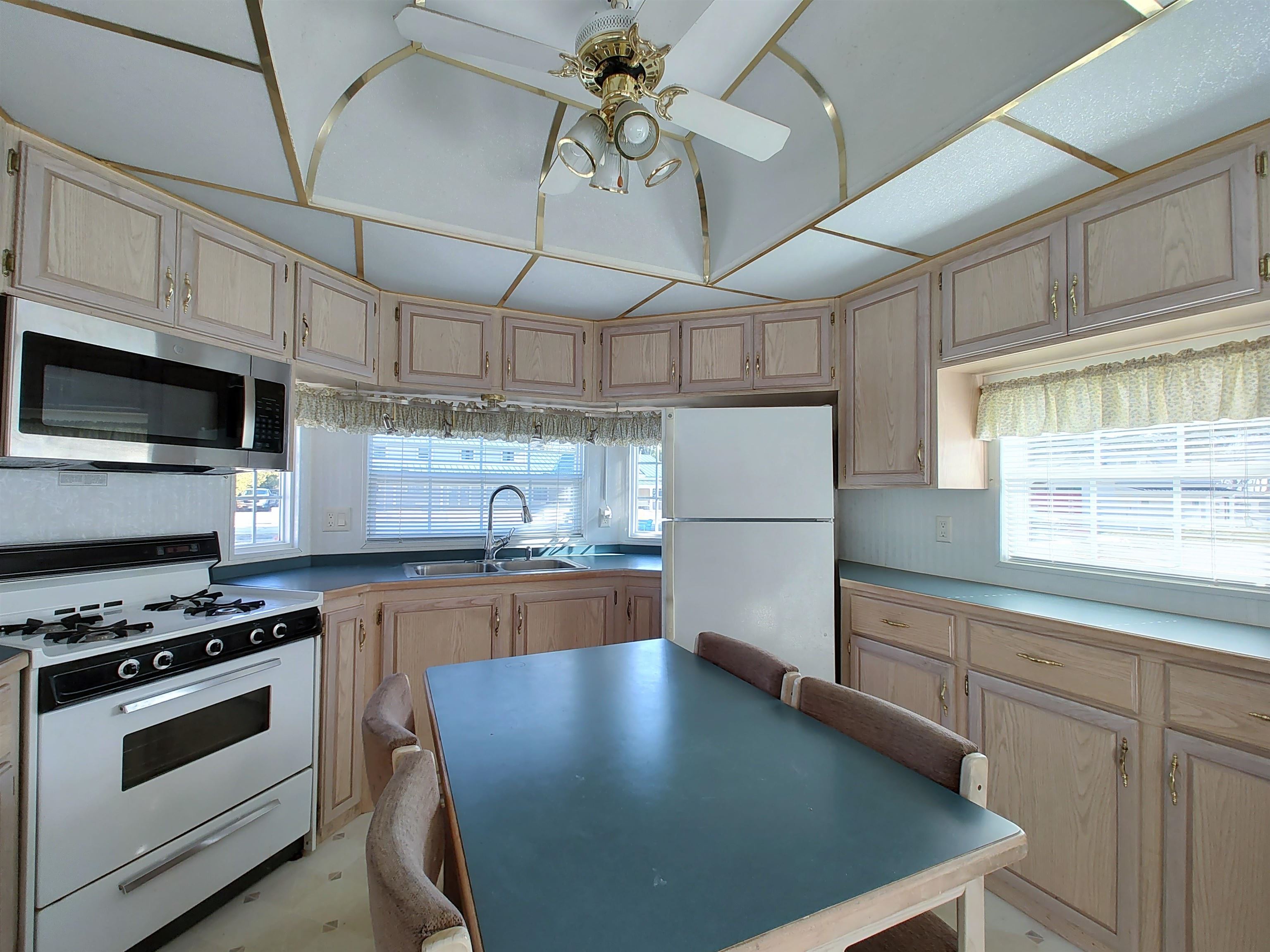 1733 Post Road Wells, ME 04090 - Photo 6 of 25 Gallery Image 6