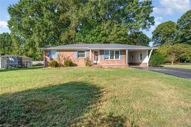 $224,000 | 218 Joyce Street, Madison, NC 27025