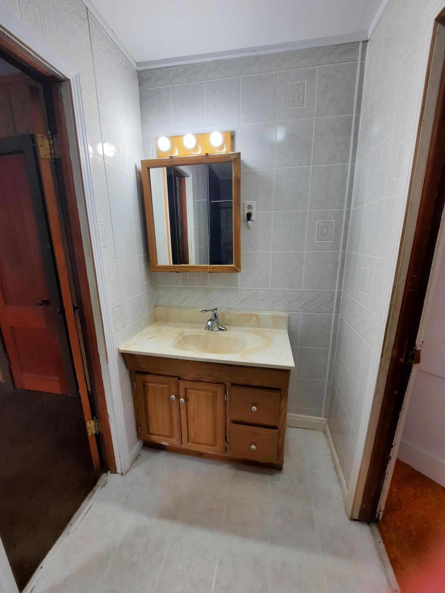 1692 East Center Road Hastings, MI 49058 - Photo 17 of 21 20220311_111102