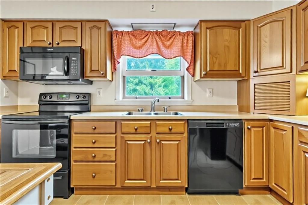 356 Three Degree Road Renfrew, PA 16053 - Photo 11 of 44