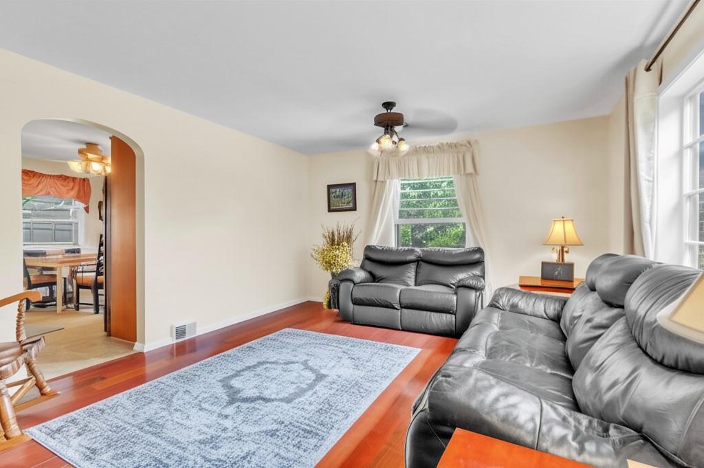 356 Three Degree Road Renfrew, PA 16053 - Photo 4 of 44